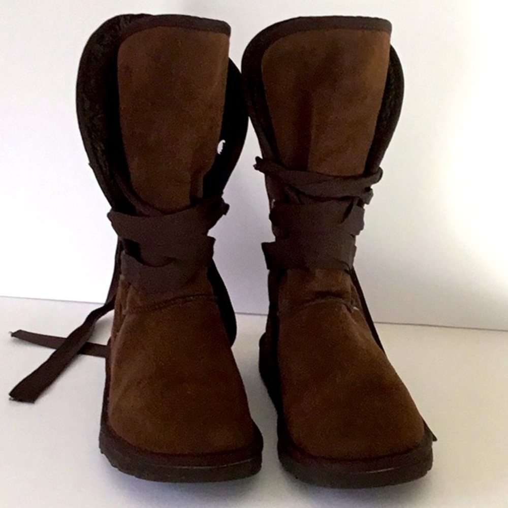 Ugg Boots, Tall  Classic Brown Boots. Ribbon tie